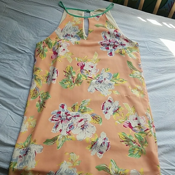 Dresses & Skirts - 3/$10 - Gorgeous Spring Mini Dress